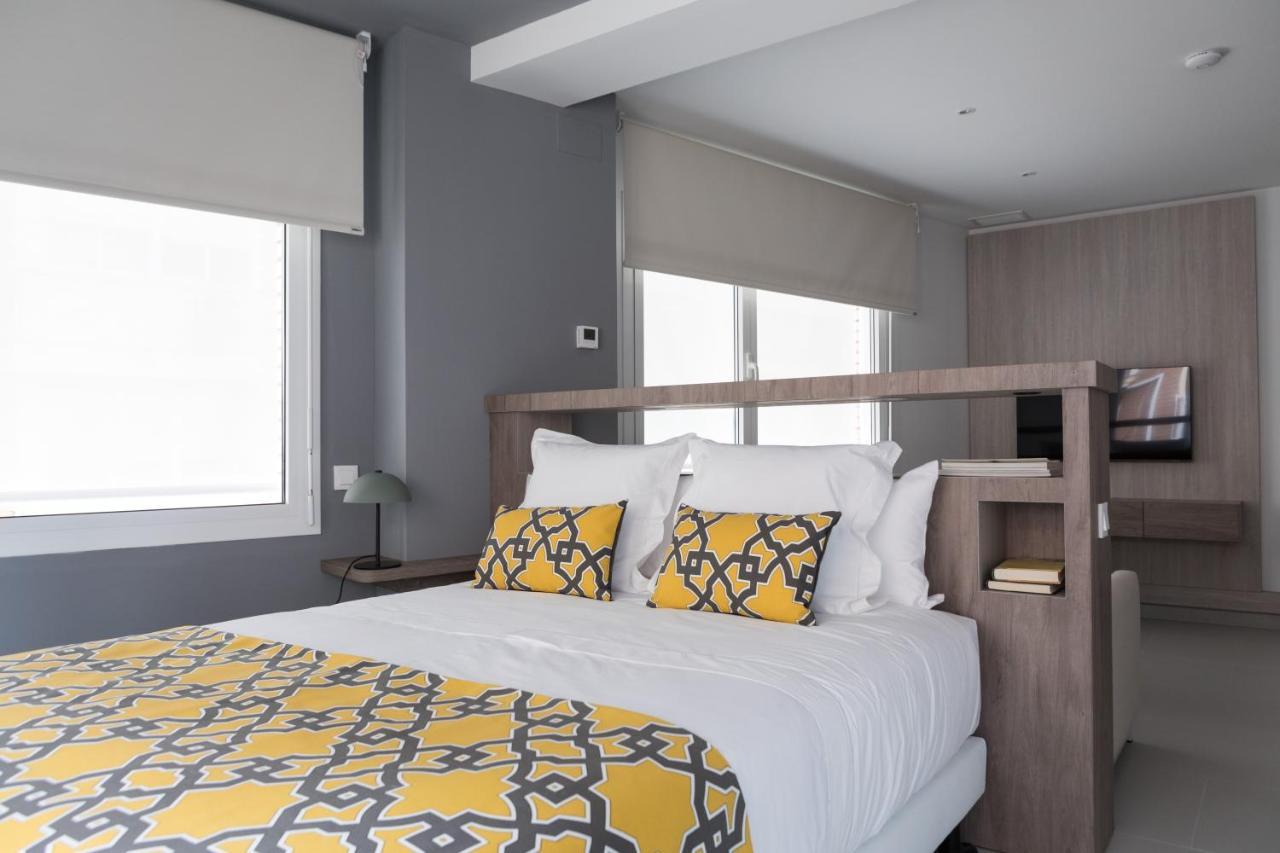 Apartamentos Las Torres Madrid Eksteriør billede