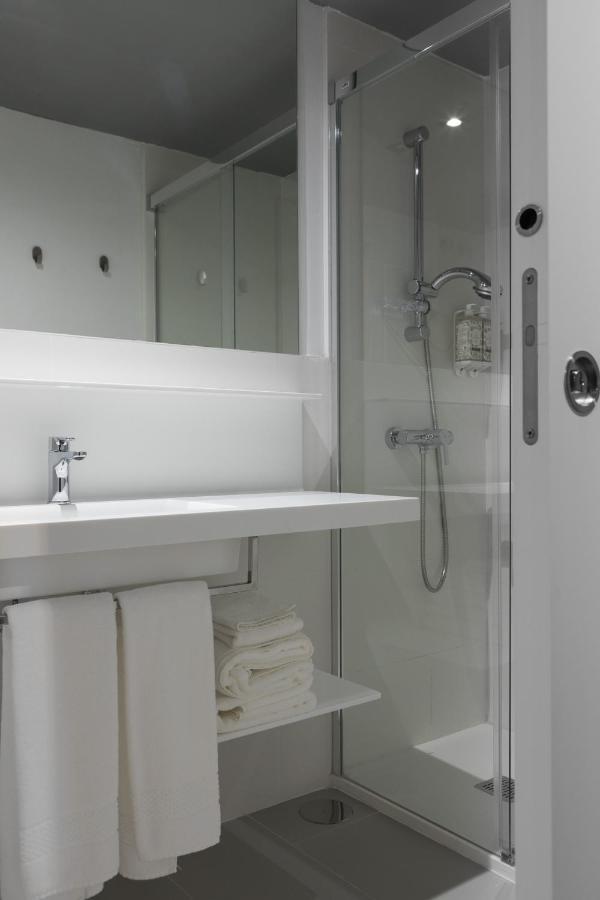 Apartamentos Las Torres Madrid Eksteriør billede