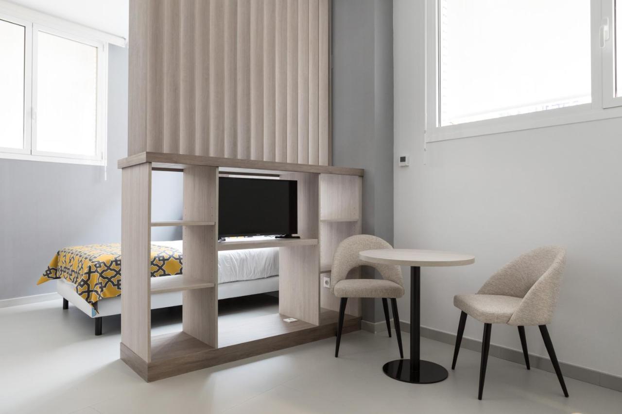 Apartamentos Las Torres Madrid Eksteriør billede