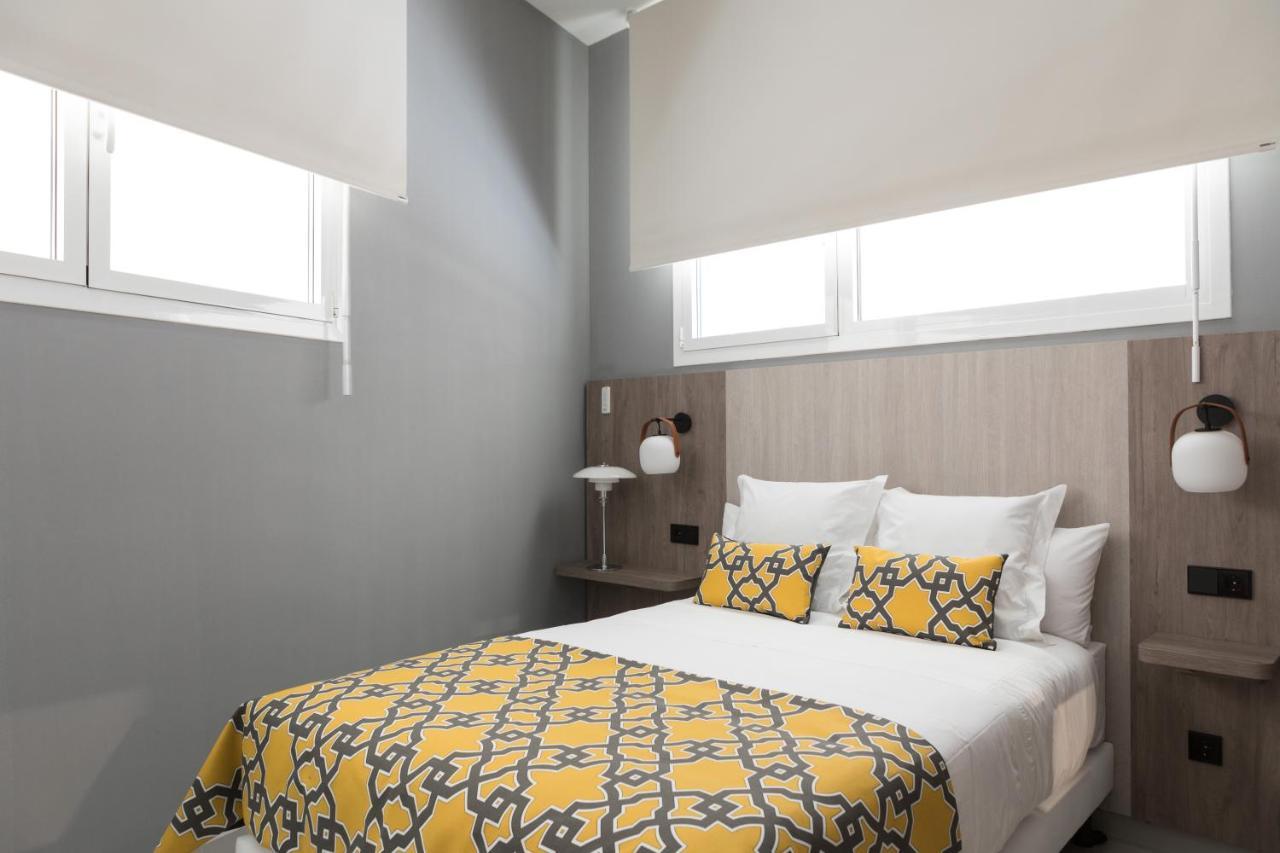 Apartamentos Las Torres Madrid Eksteriør billede