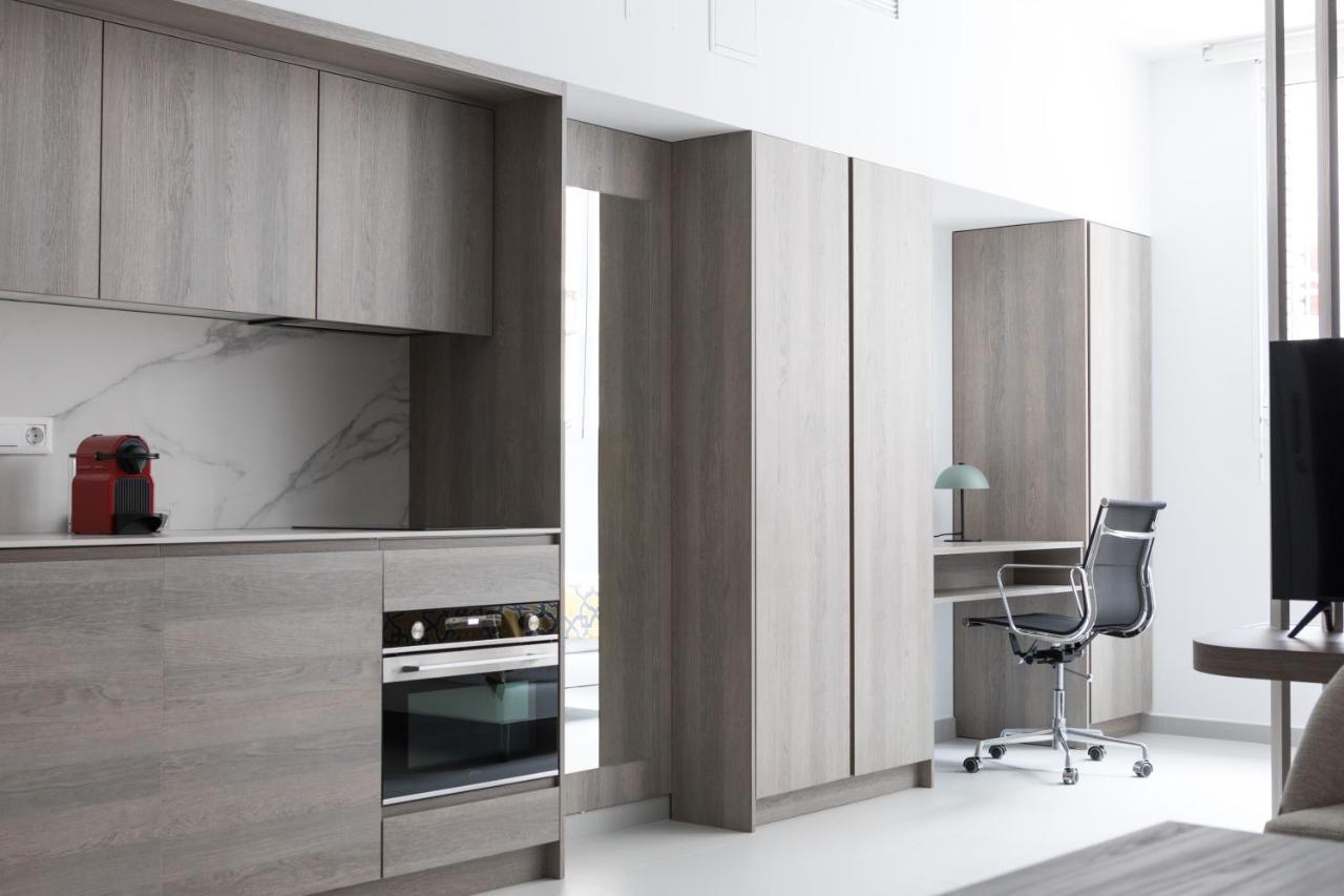 Apartamentos Las Torres Madrid Eksteriør billede