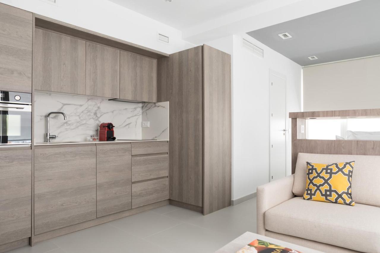 Apartamentos Las Torres Madrid Eksteriør billede